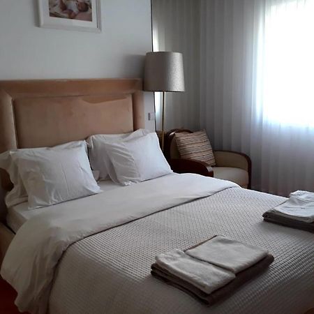 レサ・ダ・パルメイラCasa De Lecaアパートメント エクステリア 写真